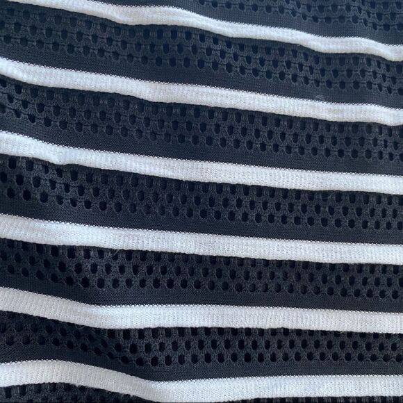 BOBEAU SKIRT IN BLACK & WHITE STRIPES SZ M NWT! Elastic Waist. Flattering Cut. - Picture 2 of 9